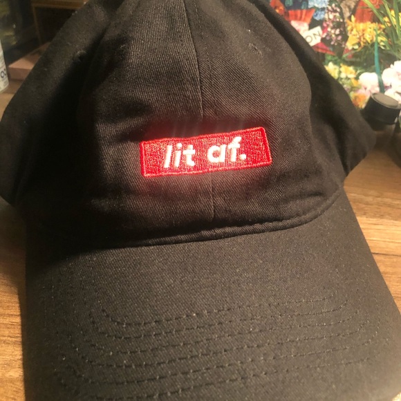 Lit Af Zumiez Hat - Picture 1 of 2